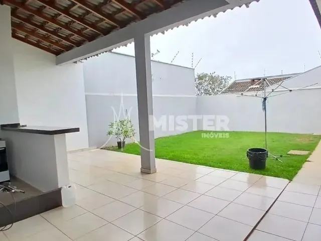 Imagem 7: Casa Térrea 3 Quartos e Terreno Inteiro no Jardim Paris - Maringá - Pr