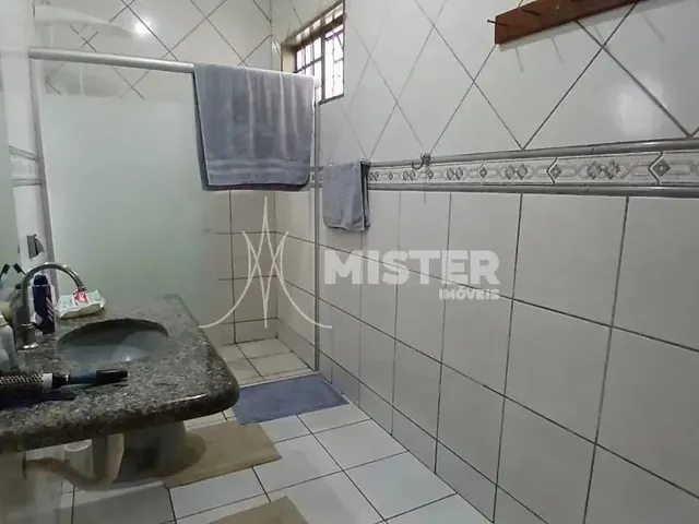 Imagem 5: Casa Térrea 3 Quartos e Terreno Inteiro no Jardim Paris - Maringá - Pr