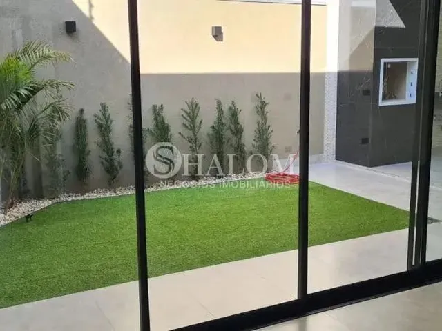 Imagem 2: Casa À Venda em Maringá, Jardim Campos, com 3 Quartos, com 120 M²
