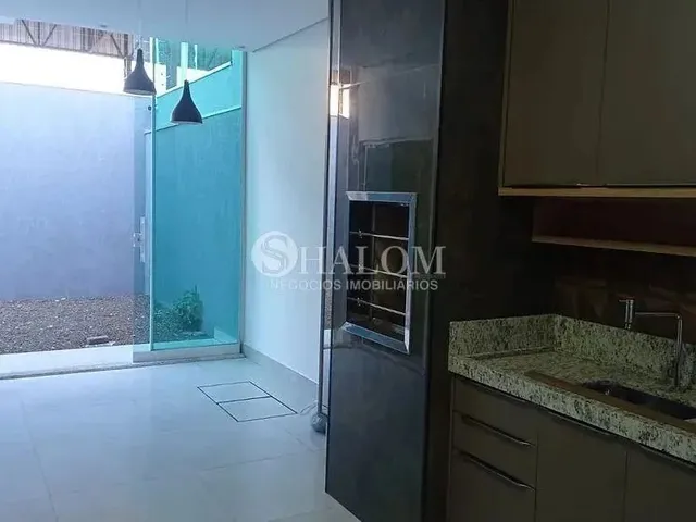Imagem 5: Casa À Venda em Maringá, Jardim Oriental, com 3 Quartos, com 121 M²