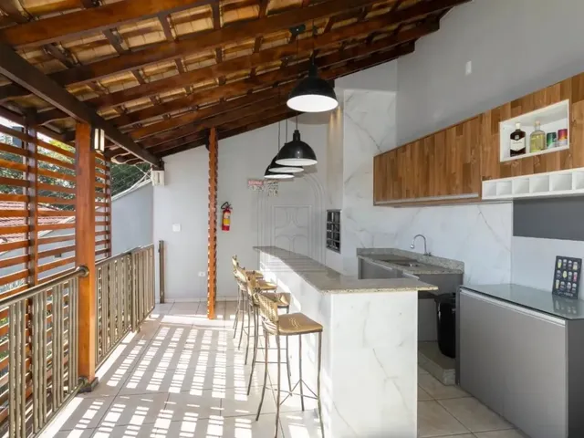 Imagem 15: Casa Ampla e Aconchegante em Localização Privilegiada