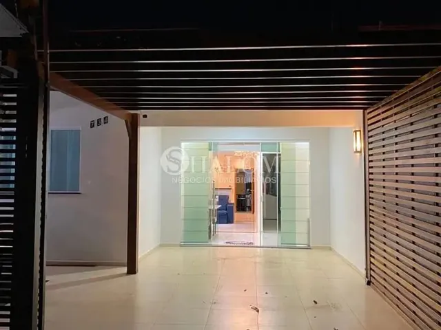 Imagem 15: Casa À Venda em Maringá, Jardim Oriental, com 3 Quartos, com 158 M²