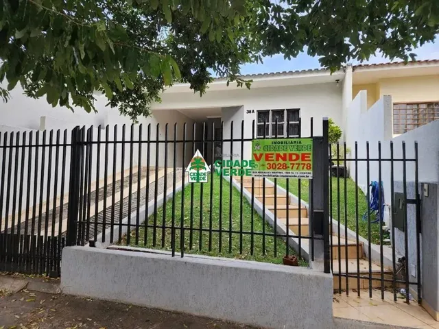 Imagem 1: Casa À Venda em Maringá, Vila Emília, com 3 Quartos, com 120 M²