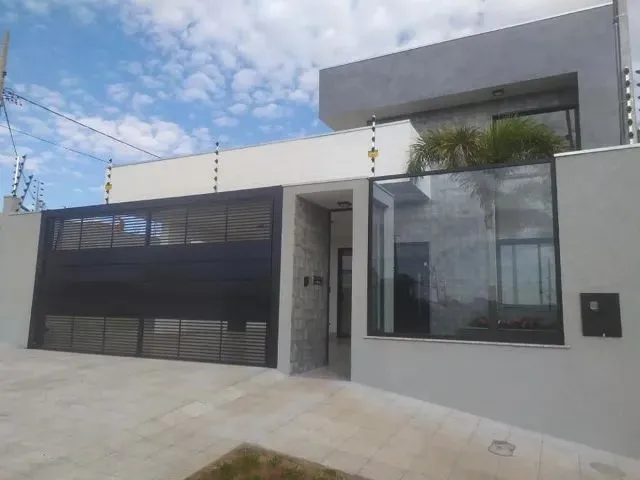 Imagem: Casa com Piscina Zona Norte