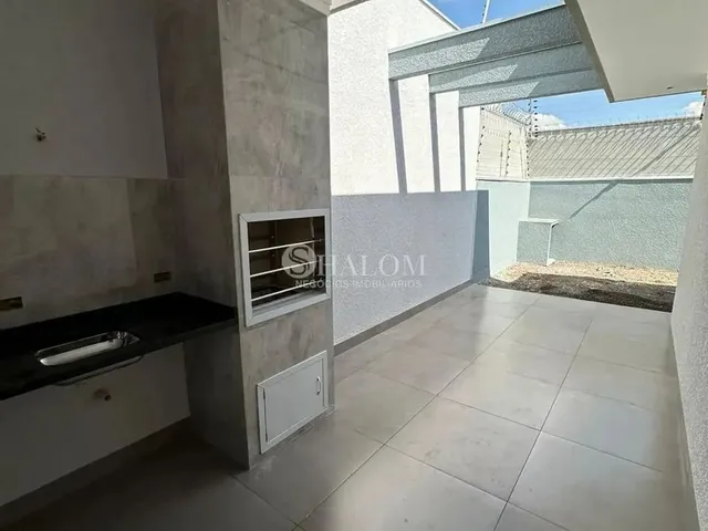 Imagem 2: Casa À Venda em Maringá, Jardim Universo, com 3 Quartos, com 80 M²