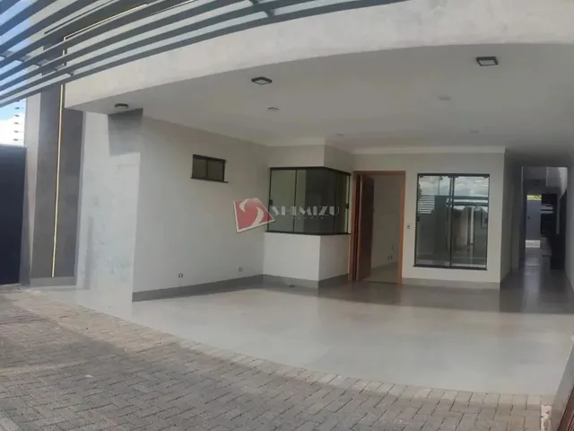 Imagem 1: Casa À Venda em Maringá, Parque Industrial 200, com 3 Quartos, com 180 M²