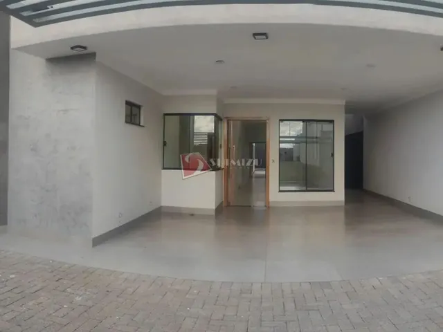 Imagem 7: Casa À Venda em Maringá, Parque Industrial 200, com 3 Quartos, com 180 M²