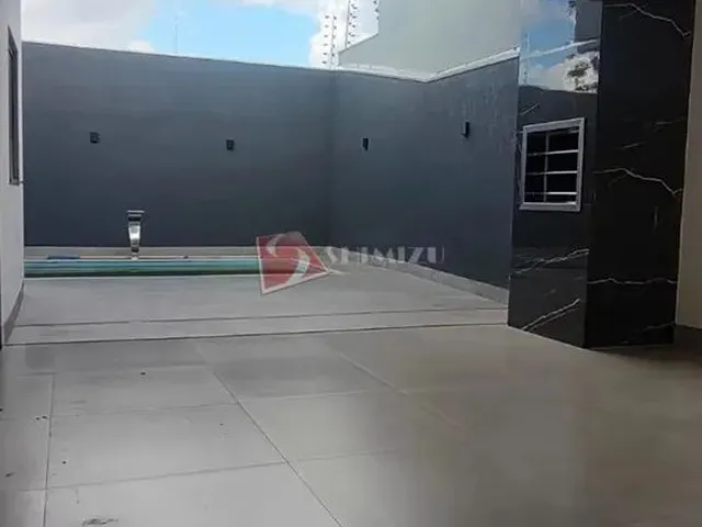 Imagem 13: Casa À Venda em Maringá, Parque Industrial 200, com 3 Quartos, com 180 M²