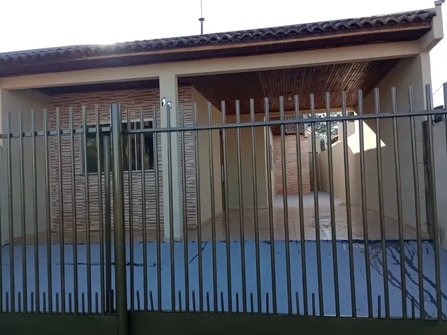 Imagem 1: Casa a Venada Florai Pr com Tres Quartos com Edcula Florai