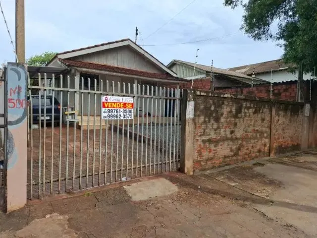 Imagem: Ótima Oportunidade! Terreno Amplo com Casa