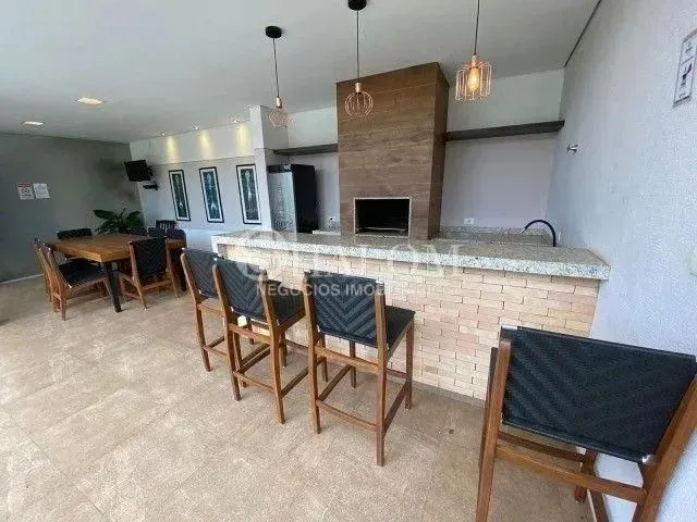 Imagem 8: Apartamento À Venda em Maringá, Chácara Paulista, com 3 Quartos, com 74 M²