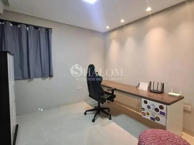 Imagem 16: Casa À Venda em Maringá, Jardim Universo, com 3 Quartos, com 192.52 M²
