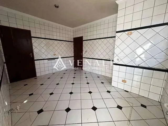 Imagem 7: Casa À Venda em Jardim Vitória, Maringá-Pr
