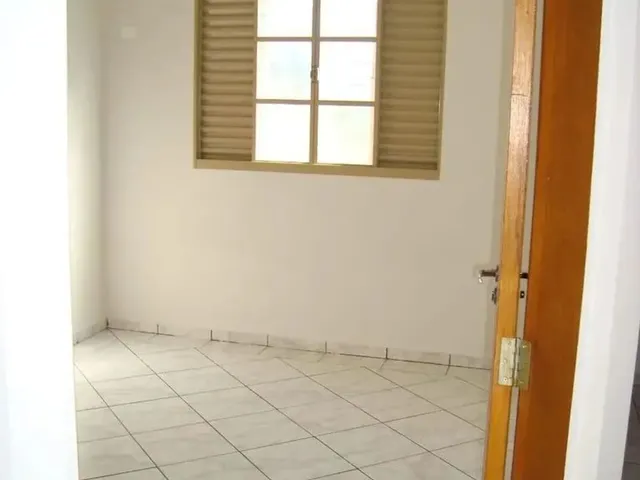 Imagem 3: Apartamento À Venda no Conte Herrig Zona 7, Maringá com 1 Quarto