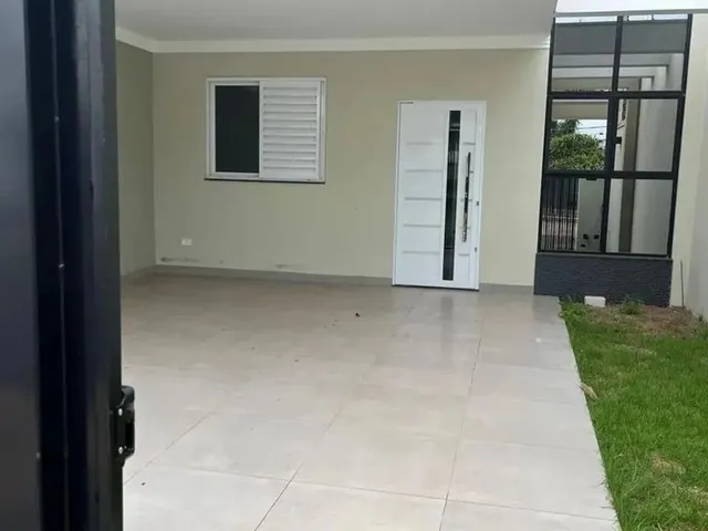 Imagem 3: Casa À Venda em Maringá 3 Quartos no Jardim Canadá