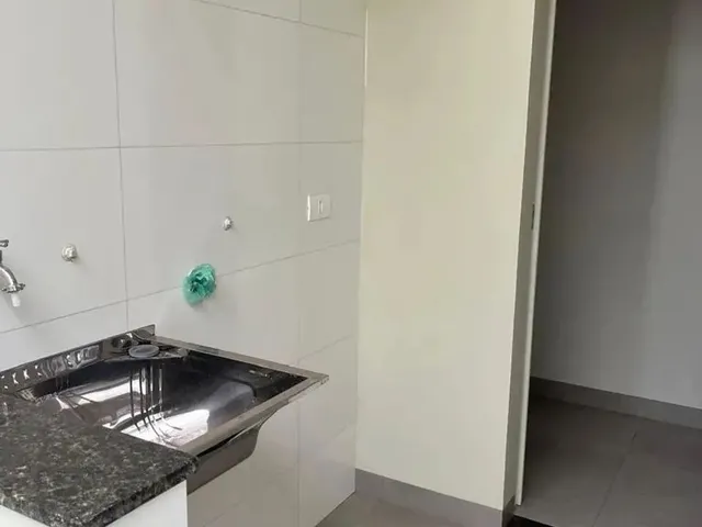 Imagem 10: Casa À Venda em Maringá 3 Quartos no Jardim Canadá