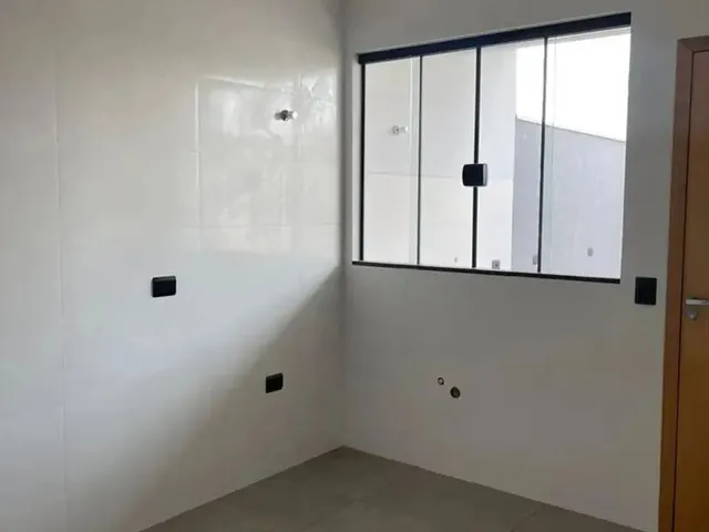Imagem 5: Casa À Venda no Ebenezer Maringá com 3 Quartos e Quintal