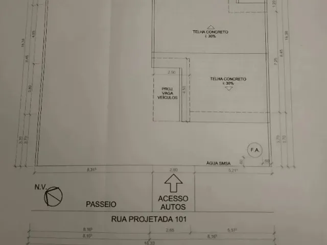 Imagem: A casa possui 3 Dormitórios, 1 Banheiro, 2 Vagas na