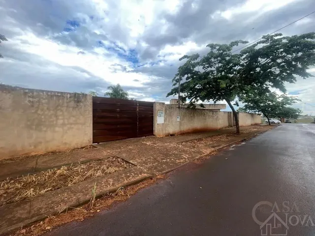 Imagem 11: Vende-Se Direitos de Casa com Piscina em Maringá