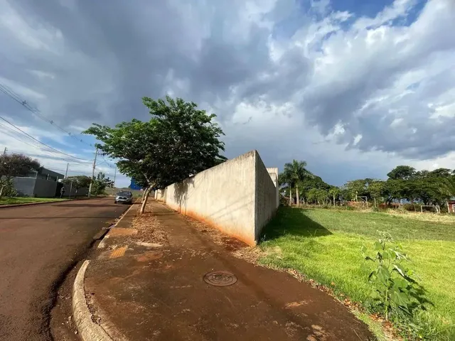Imagem 9: Vende-Se Direitos de Casa com Piscina em Maringá