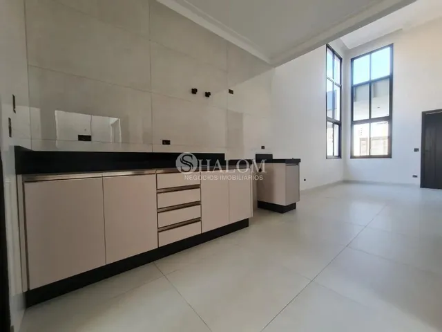 Imagem 14: Casa À Venda em Maringá, Jardim Espanha, com 3 Quartos, com 125 M²