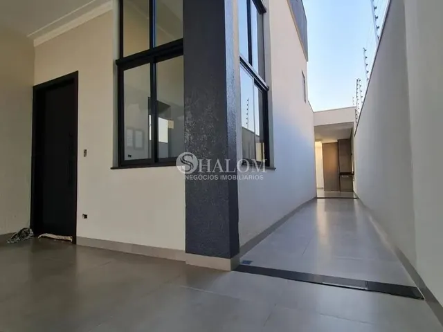 Imagem 10: Casa À Venda em Maringá, Jardim Espanha, com 3 Quartos, com 125 M²
