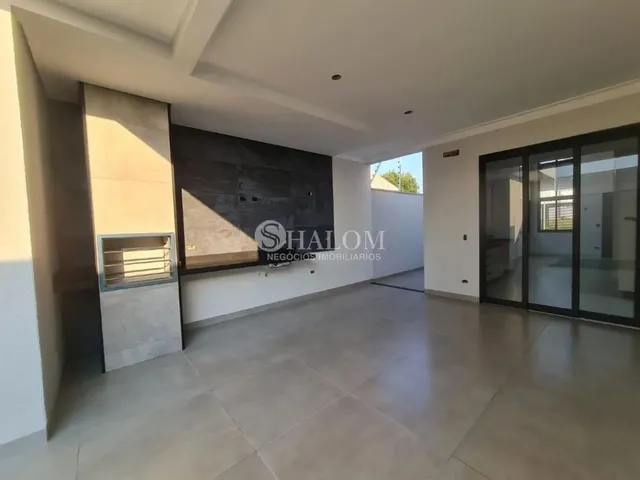 Imagem 2: Casa À Venda em Maringá, Jardim Espanha, com 3 Quartos, com 125 M²