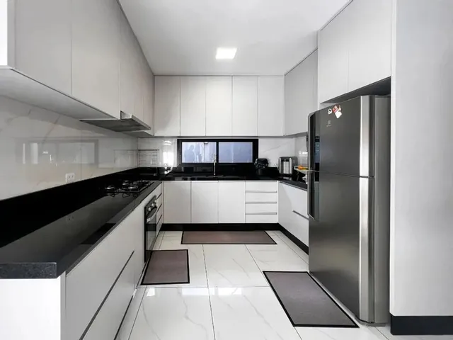 Imagem 3: Casa À Venda em Maringá, Jardim Cidade Monções, com 3 Suítes, com 254.94 M²