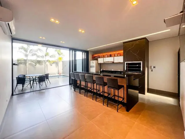 Imagem 13: Casa À Venda em Maringá, Jardim Cidade Monções, com 3 Suítes, com 254.94 M²