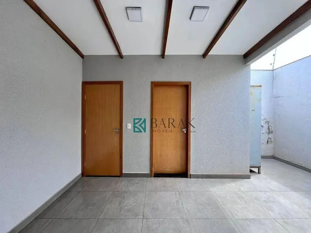 Imagem 2: Casa Á Venda - 3 Quartos - Sarandi