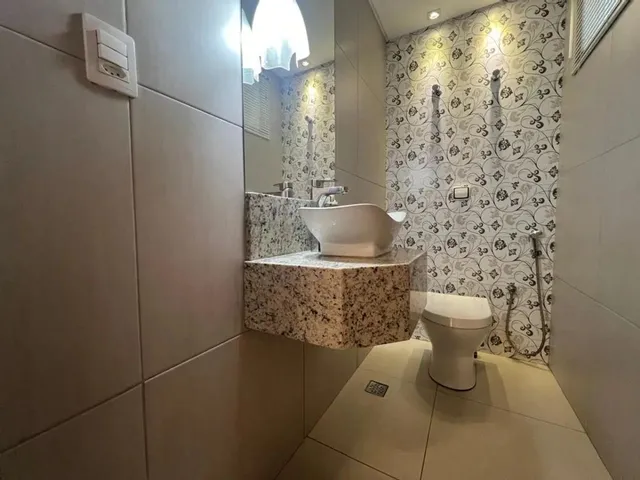 Imagem 11: Sobrado À Venda em Maringá, Zona 28, com 3 Quartos, com 193.47 M²