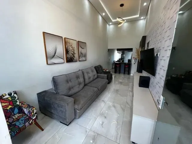 Imagem 7: Oportunidade Abaixo do Valor, Casa com 3 Suites em Maringá
