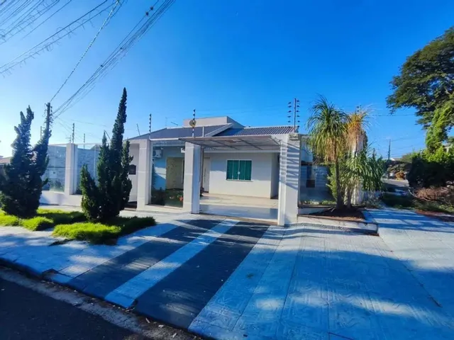 Imagem 7: Casa À Venda em Maringá, Conjunto Habitacional Lea Leal, com 3 Quartos, com 276.08 M²