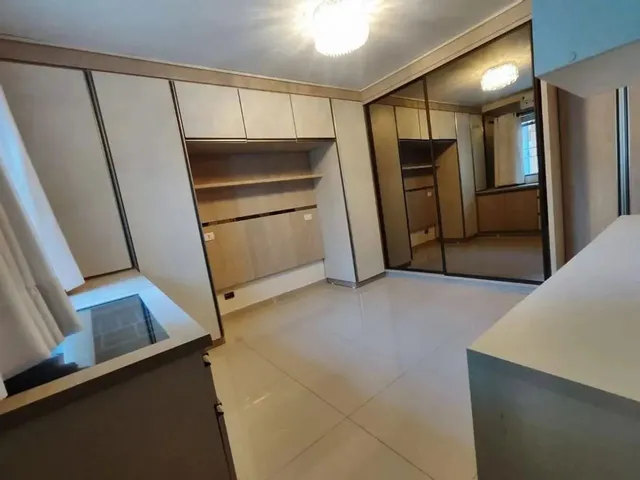 Imagem 11: Casa À Venda em Maringá, Conjunto Habitacional Lea Leal, com 3 Quartos, com 276.08 M²