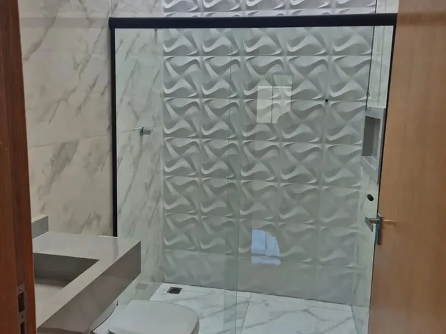 Imagem 12: Linda Casa. Churrasqueira, Área de serviço, 84m² de Áreae2 Vagas...