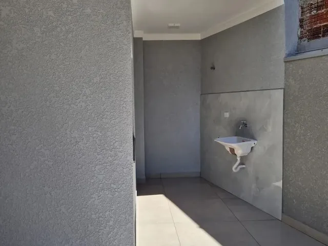 Imagem 5: Linda Casa. Churrasqueira, Área de serviço, 84m² de Áreae2 Vagas...