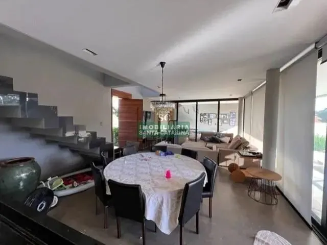 Imagem 7: Casa À Venda em Maringá, Cond Ecogarden Residence, com 3 Suítes, com 301 M²