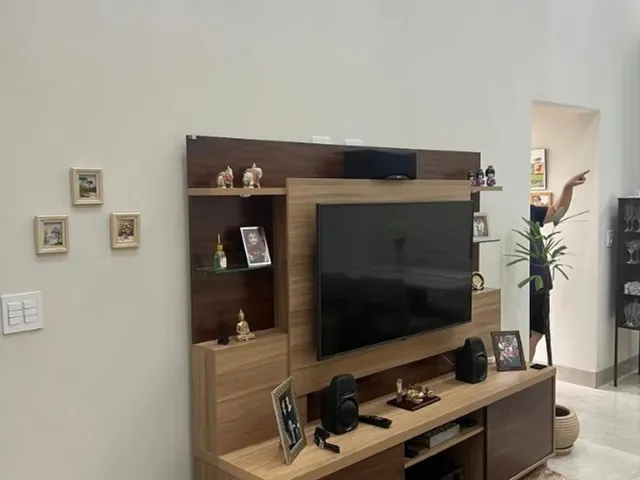 Imagem 2: Casa Desfrutando de Localização Privilegiada, Proximo Á Av Nildo Ribeiro