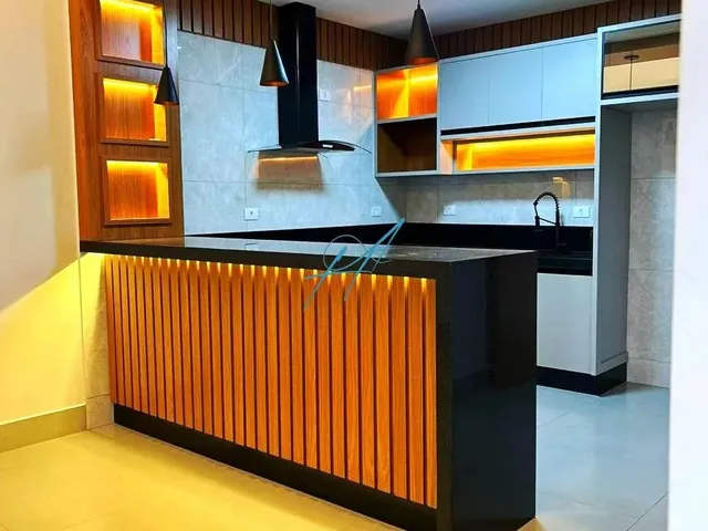 Imagem 2: Casa À Venda em Maringá, Bom Jardim, com 3 Quartos, com 140 M²