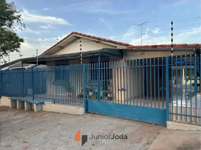 Imagem 14: Casa em Terreno Inteiro com Dependência no Fundo Parque Avenida