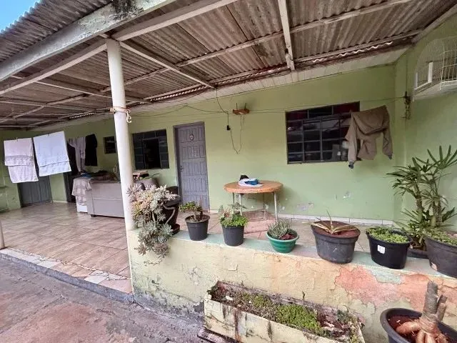 Imagem 12: Casa em Terreno Inteiro com Dependência no Fundo Parque Avenida