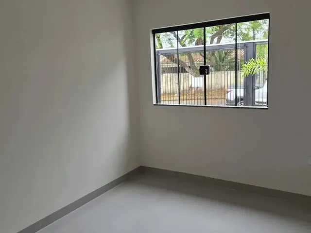 Imagem 11: Casa À Venda em Maringá, Conjunto Habitacional Requião, com 3 Quartos, com 79.95 M²