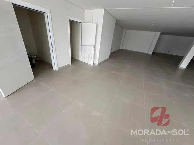 Imagem 7: Sala Comercial no Centro de Tijucas, 223M², 2 Banheiros para Alugar
