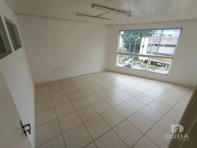 Imagem 14: Sala Comercial Galpão / depósito com aluguel por R$1.400 /mês