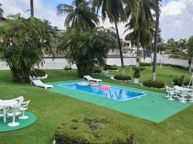Imagem: Mansão com Piscina em Salinas