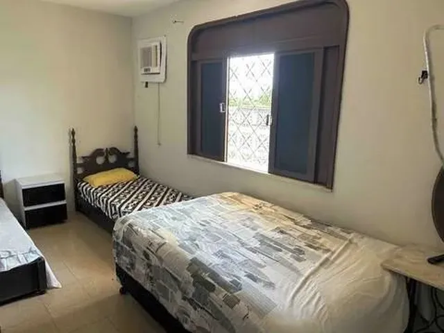 Imagem 2: Mansão com Piscina em Salinas