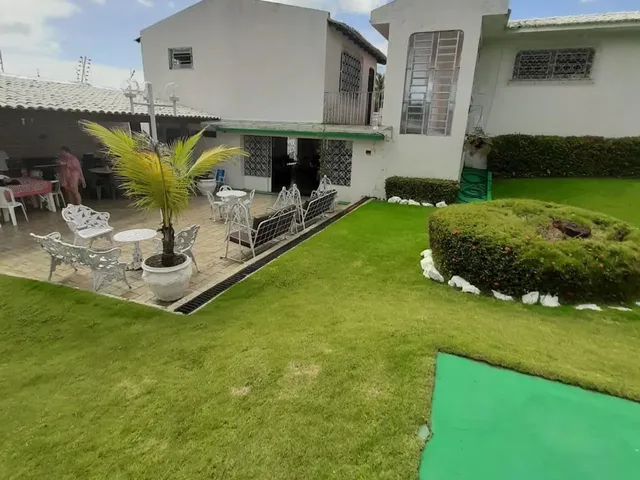 Imagem 12: Mansão com Piscina em Salinas