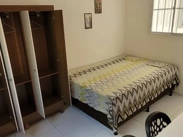 Imagem: A kitnet possui 1 Banheiro, 1 Vaga na garagem, 20m² de