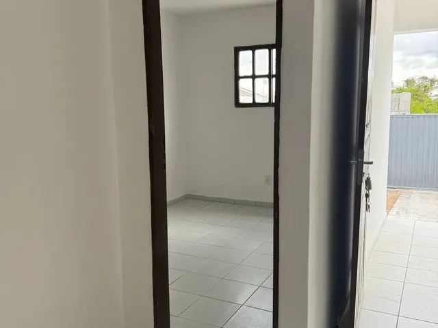 Imagem: Casa Muito Ampla para Alugar em Rua Calçada
