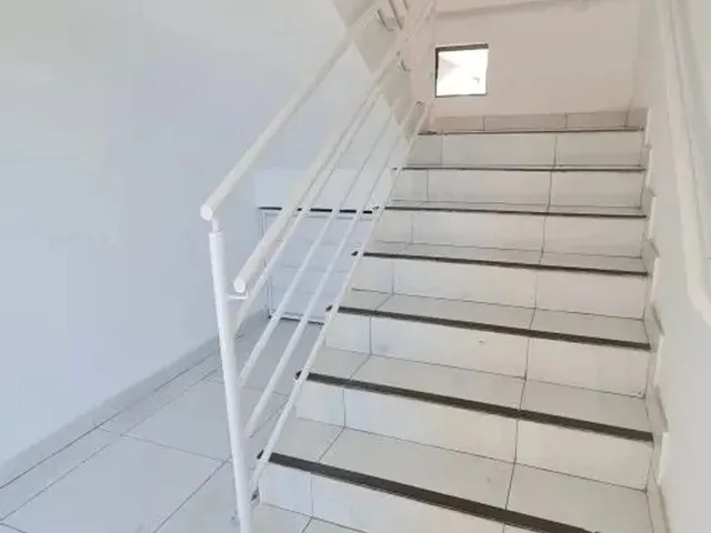 Imagem 3: Alugo Apartamento Mobiliado com 2 Quartos e Piscina em Intermares